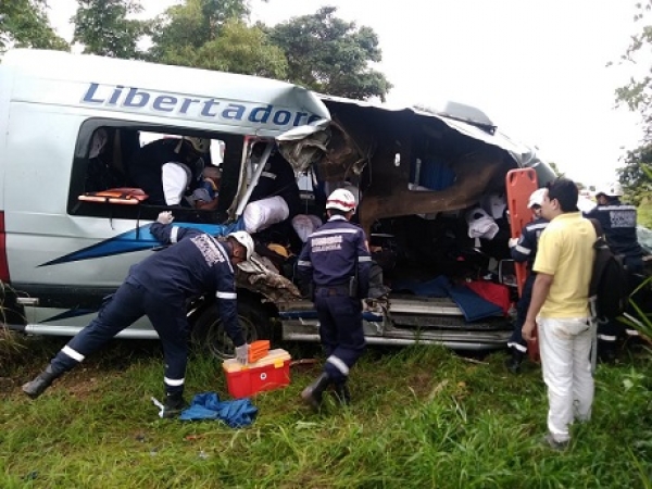 Una mujer murió y 5 quedaron lesionados en un accidente en la vía Maní-Aguazul