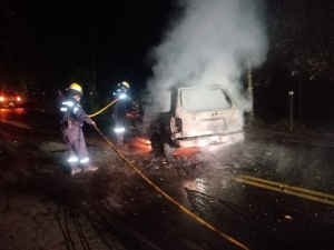 Vehículo se incineró en vía del Cusiana