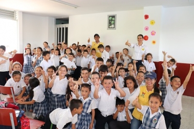 Sensibilizan a estudiantes con charlas sobre seguridad vial en Yopal