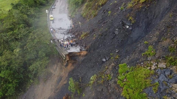 “Al menos lo que resta del año la vía Aguazul-Sogamoso estará totalmente cerrada&quot;: director de Invìas