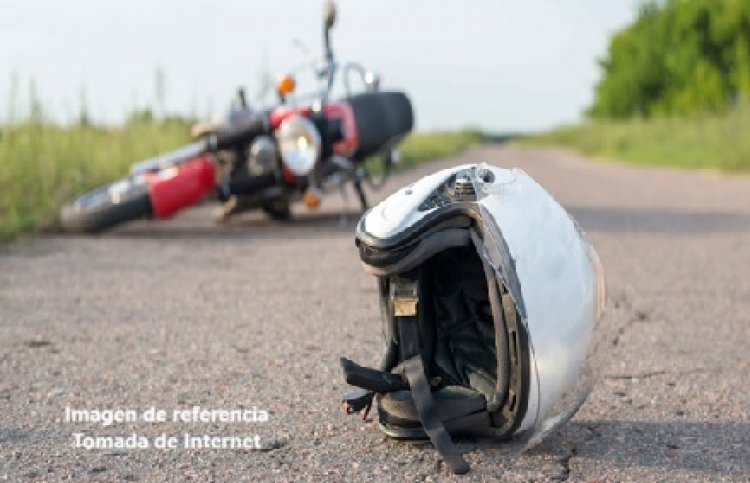 Motociclista perdió el control de su vehículo y falleció al impactar contra una cuneta