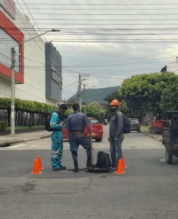 Policía identificó a los sujetos que estarían manipulando alcantarillas en Yopal