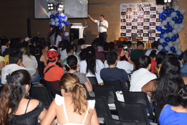 Miles de jóvenes se identificaron con el proyecto político de Luis Eduardo Castro