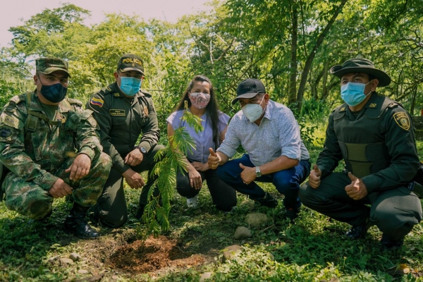 2.600 plántulas fueron sembradas en una de las microcuencias del río Cravo Sur en Yopal