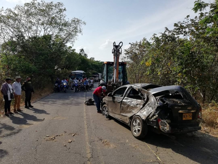 Mujer muere tras accidente de tránsito en la vía San Luis de Palenque- Trinidad