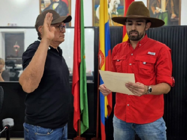 Presidente Ad Hoc del Concejo deberá resolver concurso de elección del secretario de la Corporación