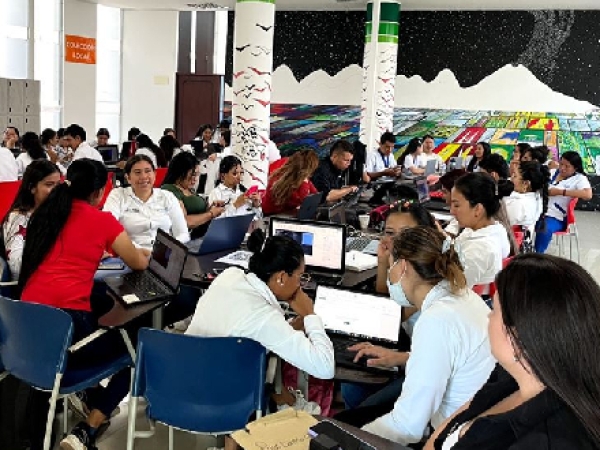 En Yopal más de 300 emprendedores fueron capacitados en herramientas digitales