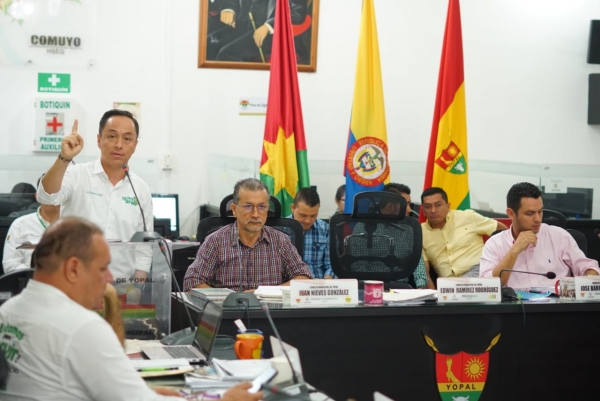 Avanza proyecto para reubicación de 780 viviendas de asentamientos ilegales en Yopal