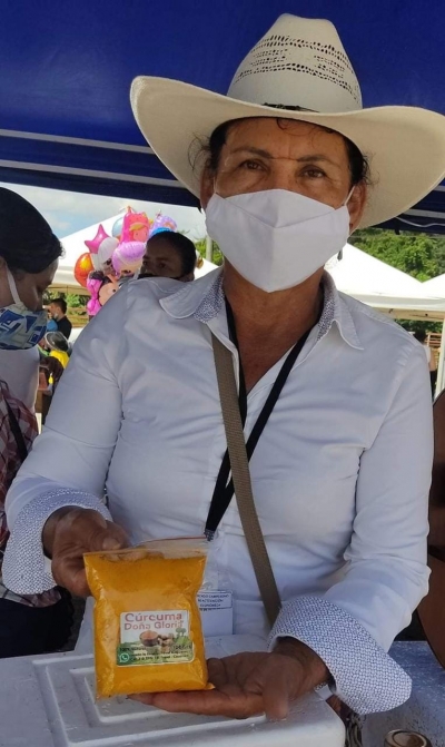 Cerca de 100 microempresarios participaron del Mercado Campesino en el corregimiento El Morro