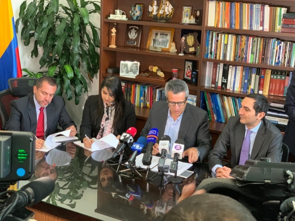 Congresistas radicaron nuevamente proyecto de &quot;Borrón y Cuenta Nueva&quot; en centrales de riesgo
