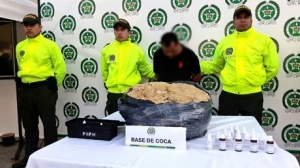 En llantas de carro fueron incautados 58 kilos de alucinógenos y capturado el conductor