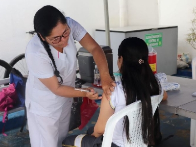 Yopal refuerza la vacunación escolar con más de 600 dosis aplicadas en jornada educativa
