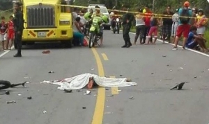 Una persona falleció y otras 3 resultaron lesionadas en Villanueva