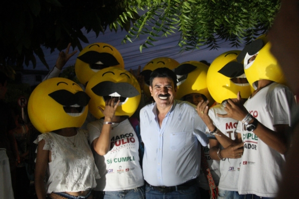 Cientos de voluntarios siguen sumándose a la campaña de Marco Tulio Ruiz