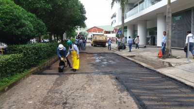 Alcaldía de Yopal continúa parcheo en importantes sectores de la ciudad