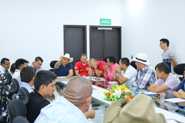 Compromisos pactados por el Gobernador con habitantes de Orocue