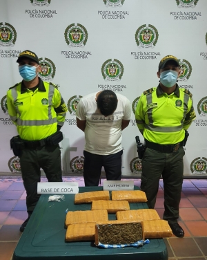 Cayó con marihuana y base de coca que llevaba camuflada en una caja de víveres