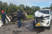 Accidente entre buseta y camioneta en vía Trinidad–Yopal dejó varios lesionados