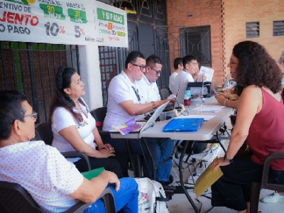 Secretaría de Hacienda de Yopal realizó jornada tributaria en el barrio 20 de Julio