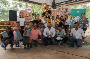 GeoPark impulsa proyecto apícola comunitario en Villanueva