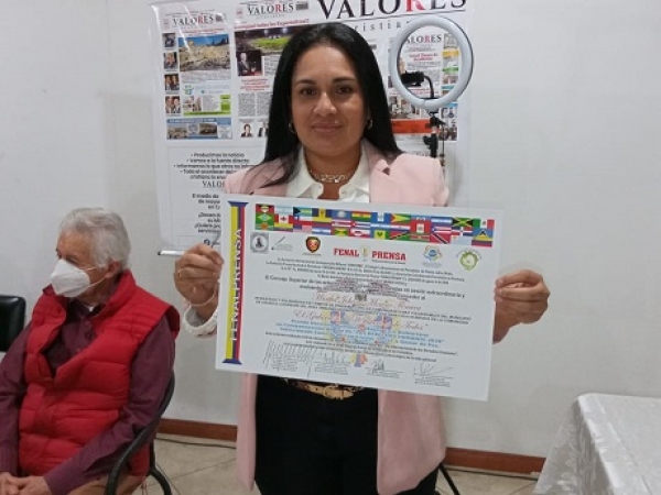 Alcaldesa de Aguazul, Johana Moreno, fue galardonada con el premio nacional Antonio Nariño