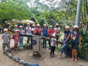 Estudiantes de procesos de inclusión sembraron árboles en el Parque La Iguana
