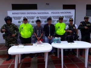 Tras la pista de ladrones de motos, Sijin capturó 2 jóvenes