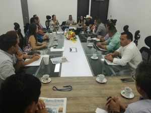 Padres de familia, empresas y municipios atenderán transporte escolar temporalmente