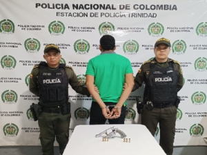 Portada un revólver calibre 38 cuando fue abordado por la Policía
