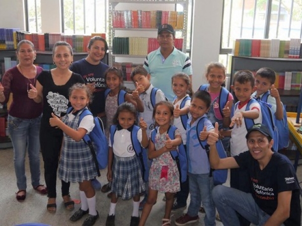 Movistar entrega kits a niños en Yopal