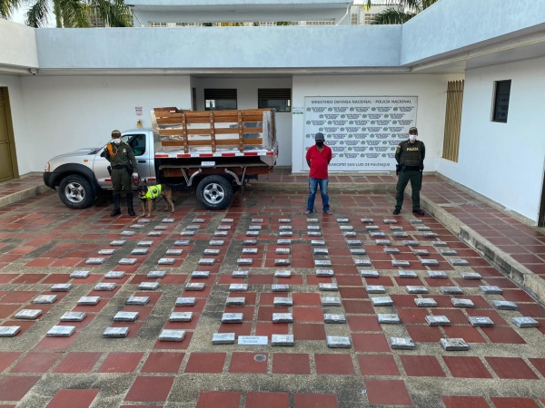 119 panelas rectangulares de clorhidrato de cocaína eran transportadas por vías de San Luis de Palenque