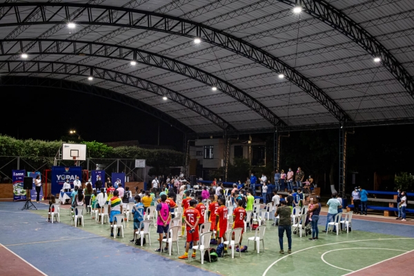 Barrio Chavinave recibió un escenario deportivo restaurado para el disfrute de los habitantes