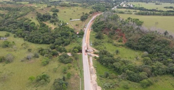 Restricciones vehiculares nocturnas entre Villanueva y Aguazul por izaje de vigas en puentes vehiculares