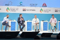 Gobierno e industriales coinciden en la necesidad de un consenso técnico y político para avanzar en la transición energética