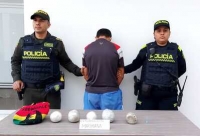 Lo sorprendieron con dos kilos y medio de marihuana