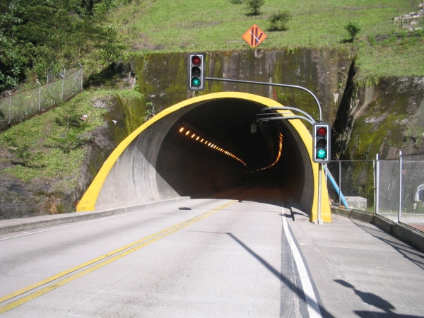 Del 13 al 17 de enero, movilidad a prueba en túnel de la nueva calzada Chirajara - Fundadores