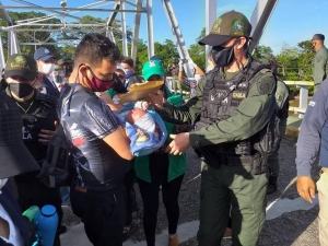 Ya se encuentra con su padre el bebé raptado en La Bendición por una venezolana