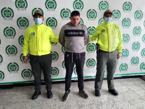 A la cárcel por presuntamente hurtar una motocicleta en el complejo deportivo La Villa de Aguazul