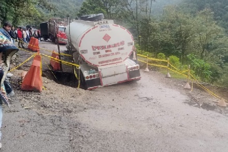 Vía del Cusiana se encuentra cerrada a la altura del kilómetro 66