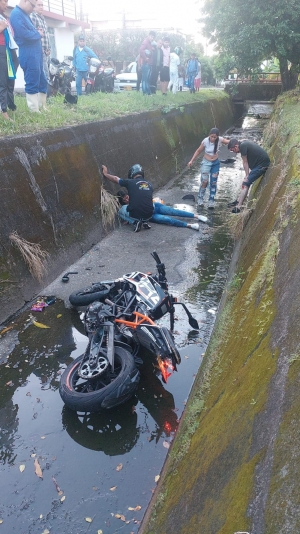 Motociclista cayó a Caño Seco en Yopal
