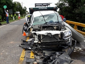 Accidente en vía a Monterrey deja tres personas lesionadas