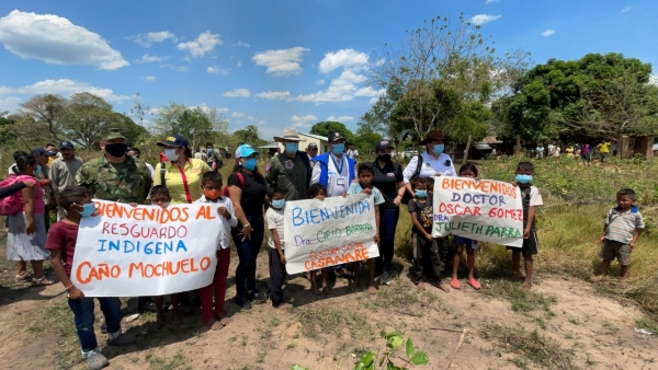 Médicos voluntarios llegaron hasta el resguardo indígena Caño Mochuelo