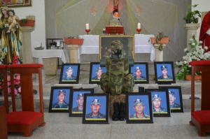 Ejército rinde homenaje a los militares víctimas y sus familias en el Día del Héroe de la Nación