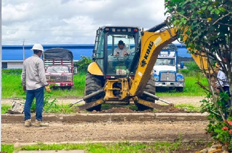 Se adelantan trabajos de rehabilitación de las vías internas en la central de abastos de Yopal