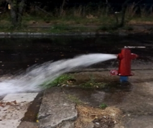 EAAAY adelanta proceso de purga a hidrantes y válvulas
