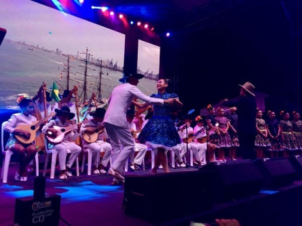 Llaneros y marineros unidos por Sembrando Joropo en Cartagena