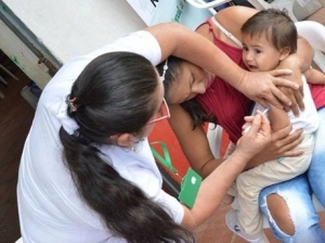 Vacunación contra la influenza a niños, adultos mayores y embarazadas en Yopal