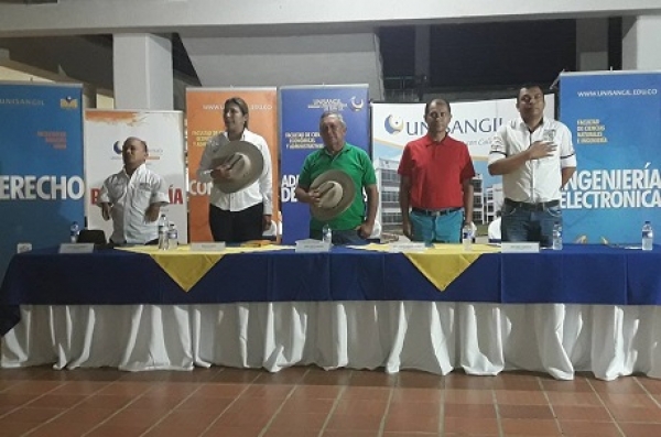 Sin pena ni gloria pasó Foro de candidatos al Senado