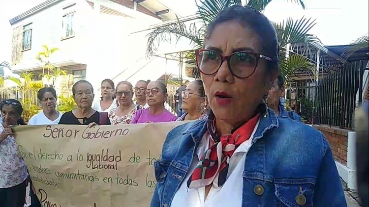 Madres comunitarias reclaman una pensión digna