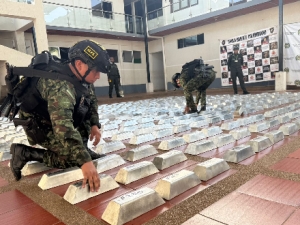 Incautan seis toneladas de estaño que iban a ser enviadas de manera ilegal a China